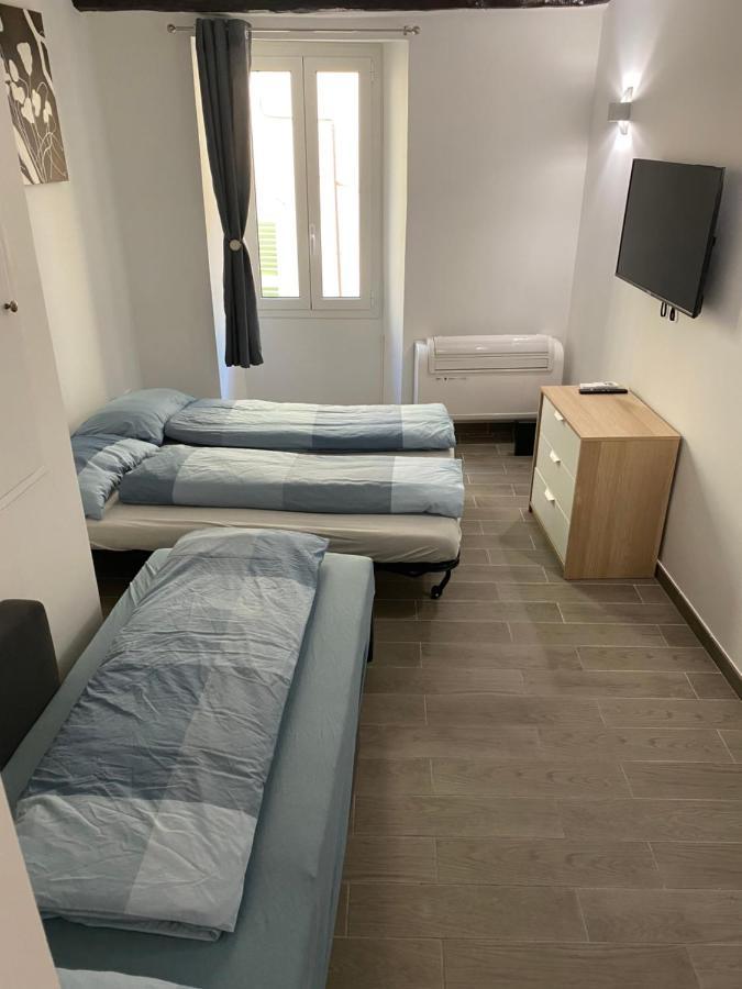 Renovated Studio In The Heart Of The Old Town 멍똥 외부 사진